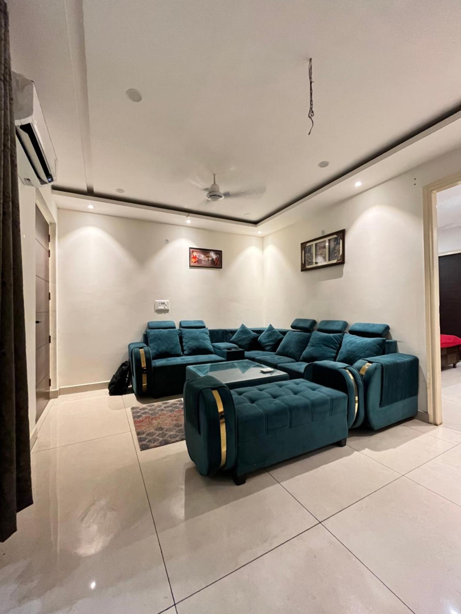 3Bhk Luxury Apartment Zirakpur Exterior foto